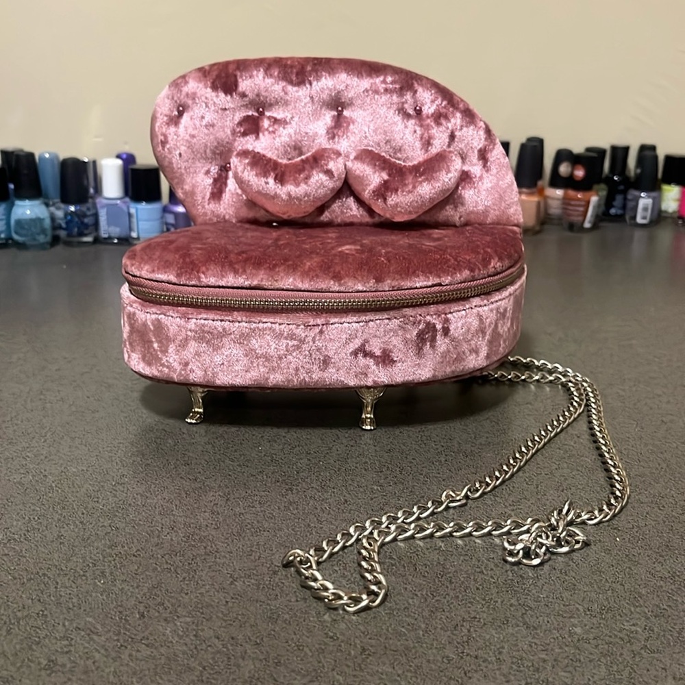 Betsey Johnson Loveseat Bag